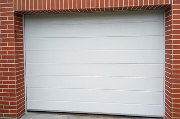 Sekcijska garažna vrata R30